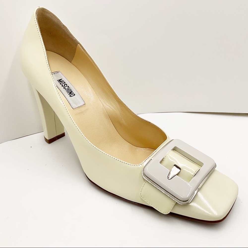 💕HP💕🆕{MOSCHINO}Patent Leather Pump with Buckle - Picture 1 of 16